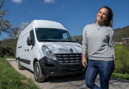 Laura stellt euch unseren Bergwelten-Bus „Vanda“ vor