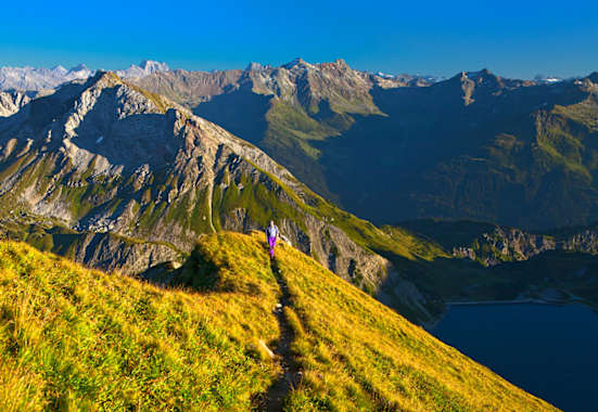 Anstieg zum Spuller Schafberg (2.679 m) im Lechquellengebirge, Vorarlberg