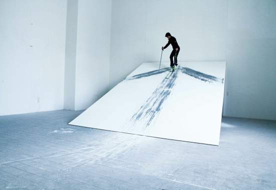 Wenn Bergführer die Zeit nutzen und sich anderen Tätigkeiten widmen: Felix Tschurtschenthaler hat nun Zeit für künstlerische Projekte 