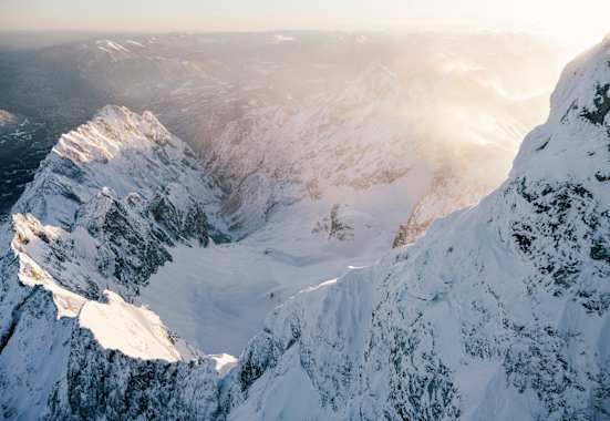 Blick von der Zugspitze ins Höllental