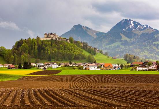 Die landschaftliche Aussicht während der Käsewanderung rund um Gruyères im Knton Freiburg