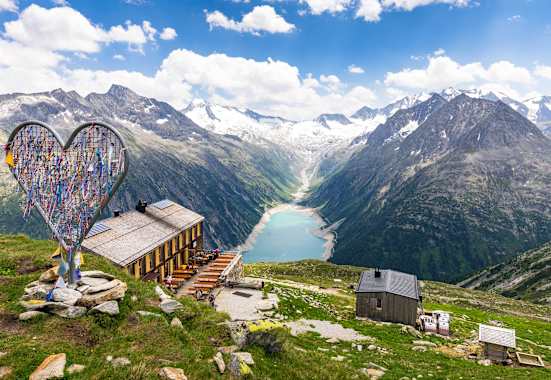 Die Olpererhütte (2.389 m) in den Zillertaler Alpen