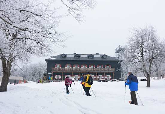 Das Peilsteinhaus (716 m) im Wienerwald