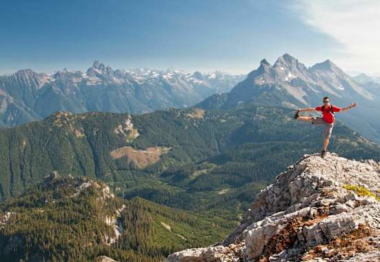 Wandern macht glücklich: Doch was gilt es beim Kauf eines Wanderschuhs alles zu beachten?