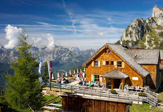 Die Erfurter Hütte im Rofangebirge (Tirol) 