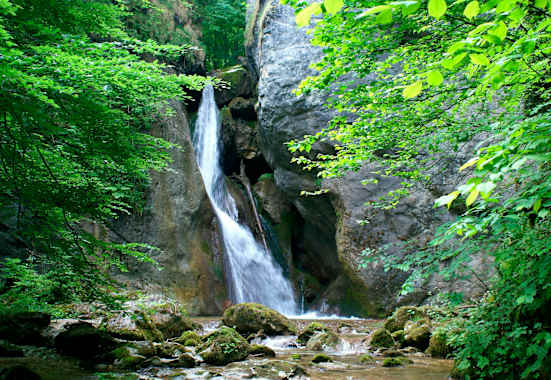 Gerade an heißen Sommertagen ein beliebtes Ausflugsziel: Der Rinnerberger Wasserfall im Nationalpark Kalkalpen