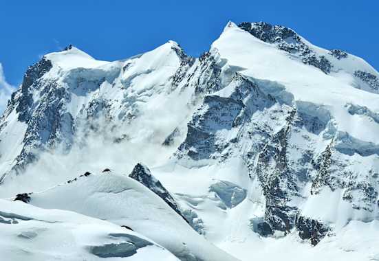 Monte-Rosa-Massiv: Signalkuppe mit Margheritahütte, Zumsteinspitze, Jagerhorn, Dufourspitze und Nordend