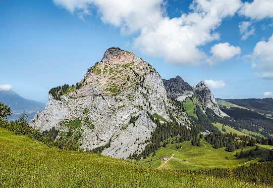 Der Mythen bei wunderschönem Sonnenschein.
