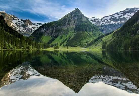 Schwarzensee im Naturpark Sölktäler in der Steiermark