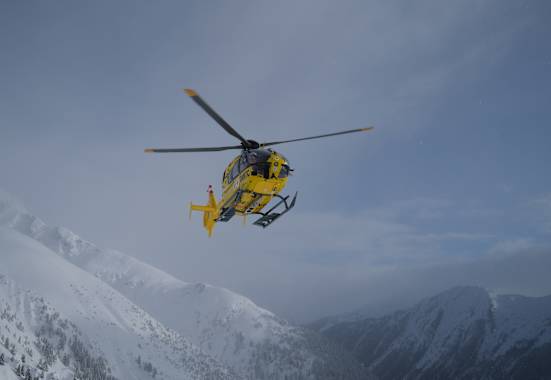 Notarzthubschrauber im Anflug.