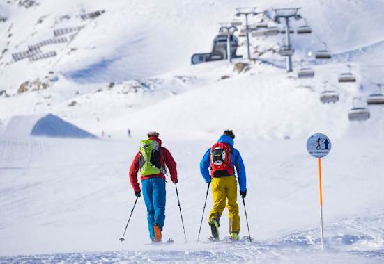 Pistenskitour: Tourengeher am Kitzsteinhorn in Salzburg