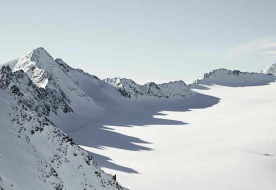 Das Ende der Welt in Tirol: Schattenspiele am Pitztaler Gletscher
