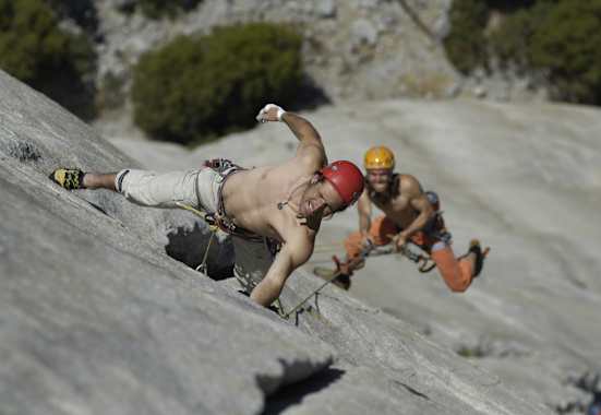 Huberbuam beim Versuch, einen Speed-Rekord an der Route "The Nose" am El Capitan aufzustellen