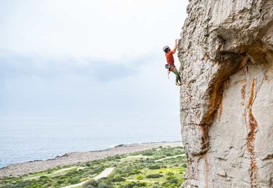 Sportklettern in der Halle und am Fels: Die wichtigsten Unterschiede