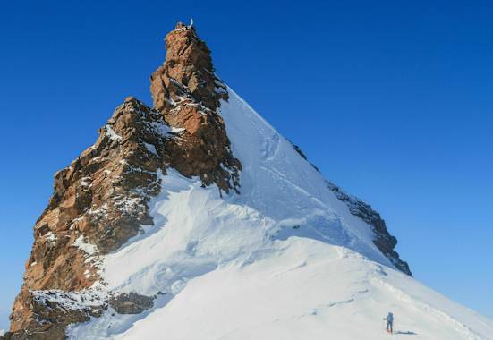 Gipfel des Schwarzhorns im Walliser Grenzkamm im Monte-Rosa-Massiv