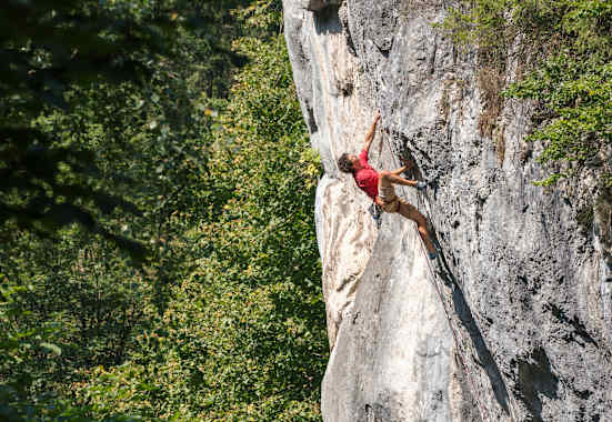 Von der Kletterhalle an den Fels: 7 Tipps für den Einstieg ins Outdoor-Klettern