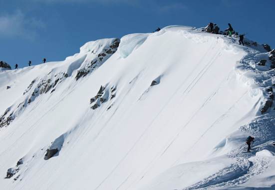 Skitour auf den Pazolastock im Kanton Graubünden