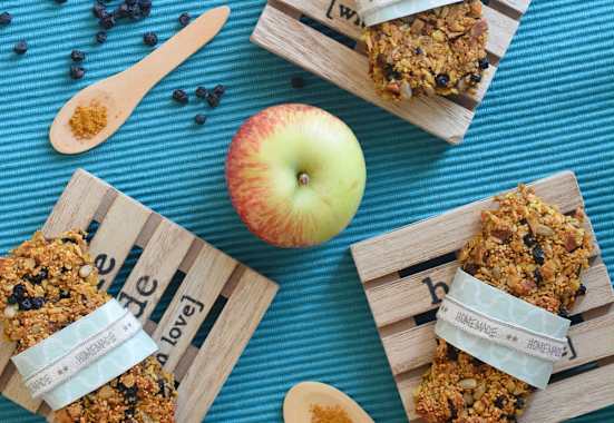 Energieträger: Müsliriegel mit Kurkuma