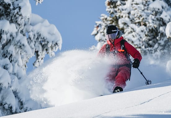 Das Ski-Free-Programm von Helly Hansen bietet die Möglichkeit, die Outdoor-Bekleidung auf der Piste auszutesten.