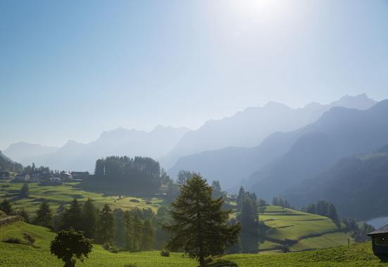 Blick von Tarasp über das Inntal