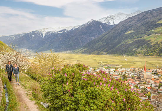 Vinschgau im Frühling Wandern Waalwege