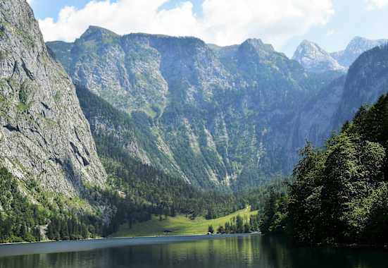 Der Obersee ist quasi der kleine Bruder des Königssees in Berchtesgaden.