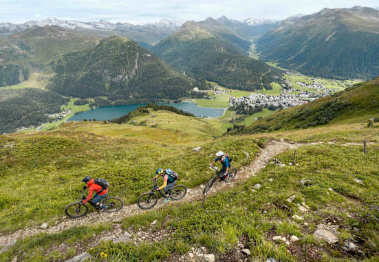 Hoch über dem Davoser See