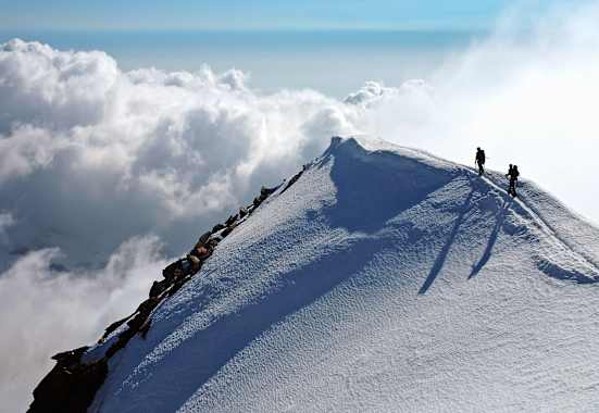 Bergsteiger am Weissmies in den Walliser Alpen