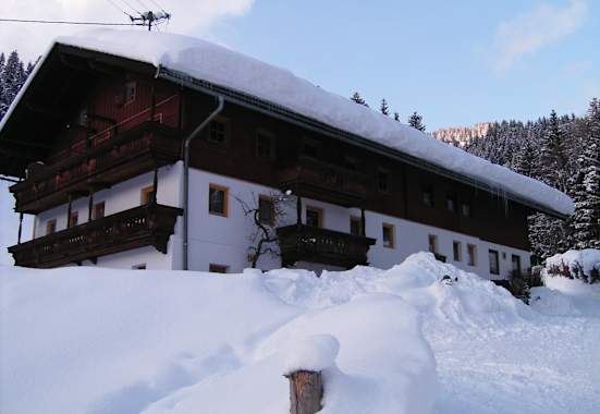 Berg- und Skiheim Brixen im Thale im Winter