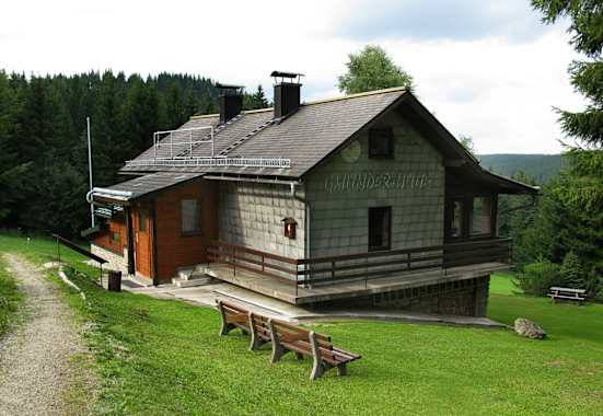 Sie Gmünderhütte – eine Selbstversorgerhütte in der Nähe von Karlstift