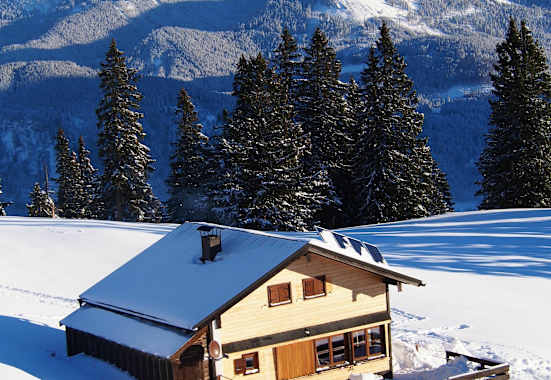 Die Seewaldhütte im Winter.