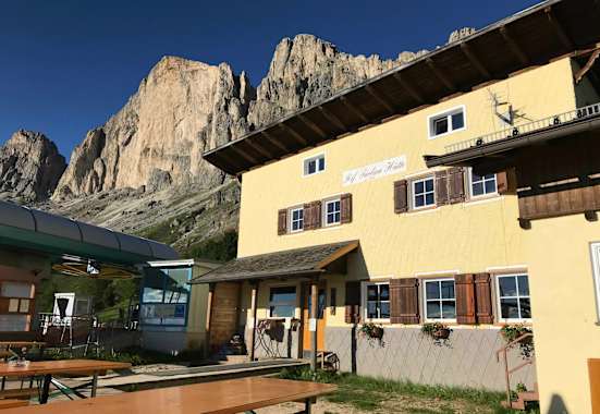 Paolina Hütte im Sommer