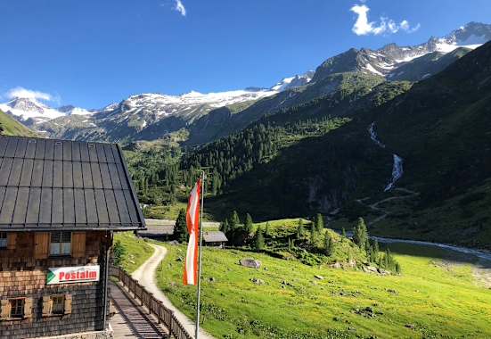 So wunderschön liegt die Postalm im Obersulzbachtal.