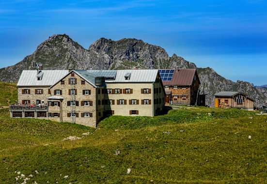 Die Rappenseehütte liegt in den Allgäuer Alpen