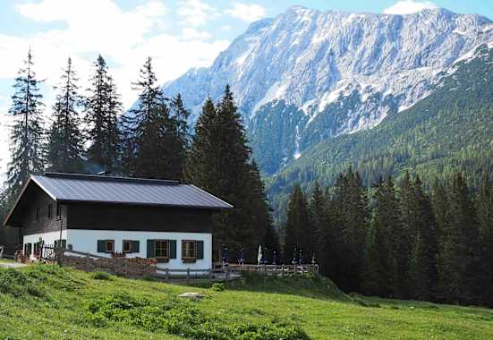 Die Tillfussalm im Gaistal