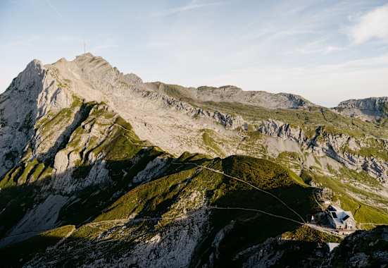 Blick auf das Berggasthaus Rotsteinpass