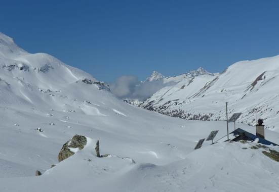 Binntalhütte im Winter