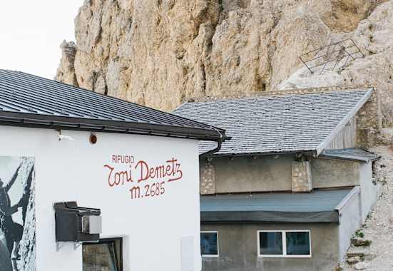 Toni-Demetz-Hütte