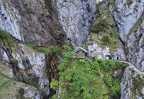 Höllentaleingangshütte