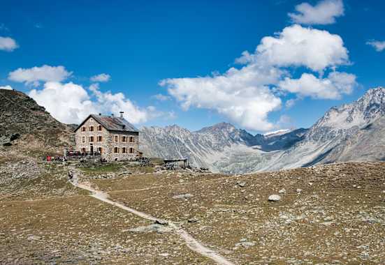 Die Hintergrathütte