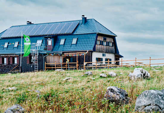 Das Hochleckenhaus steht im Höllengebirge im oberösterreichischen Salzkammergut.