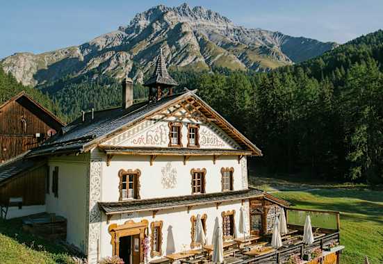 Hof Zuort am Ende des Val Sinestra in Graubünden