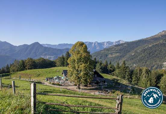 Die Hoisnrad Alm oberhalb von Bad Ischl im Salzkammergut.