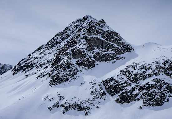 Jenatschhütte im Winter