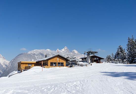 Die Katzenkopfhütte befindet sich direkt am Katzenkopf