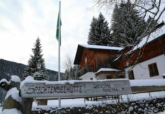Spechtenseehütte