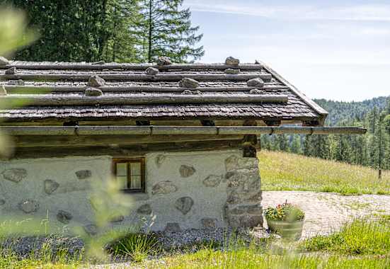 Das Stallgebäude der Bichler Alm