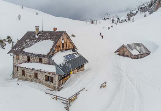 Pühringer-Hütte im Winter