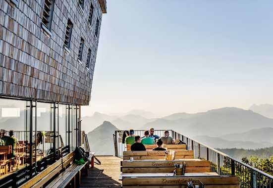 Terrasse auf dem Traunsteinhaus