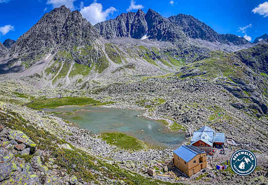 Die Winnebachseehuette auf 2372m.